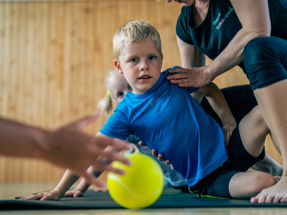 FySport: Online cvičení pro děti od 6 do 9 Let – prevence vadného držení těla pod odborným vedením fyzioterapeutky Hany Tonarové 3