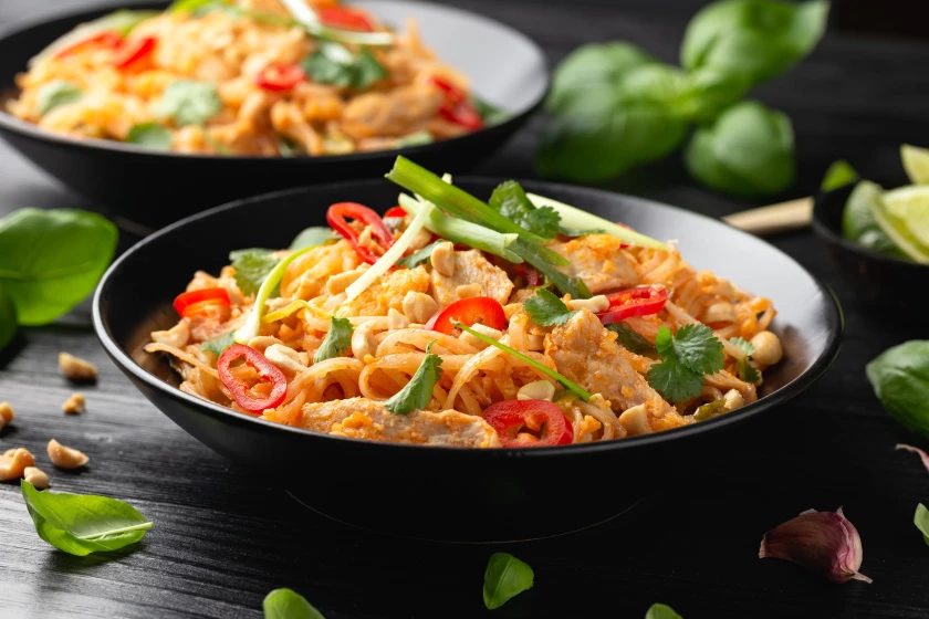 Kuřecí Pad Thai