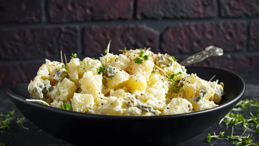 Celerový gratin se slaninou a bešamelem