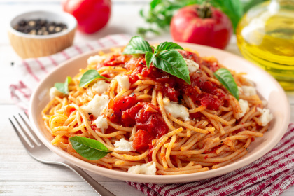 Zapečené špagety Caprese
