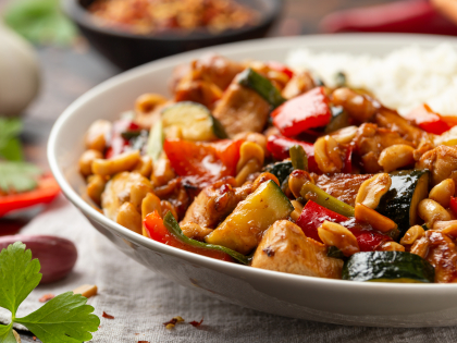 Kuřecí kung-pao se zeleninou