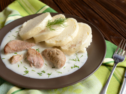 Koprová omáčka s hovězím masem